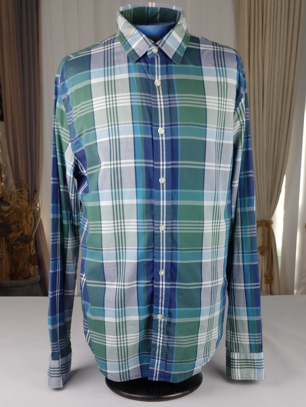 Banana Republic Men's Green & Blue Plaid Button-Up Shirt